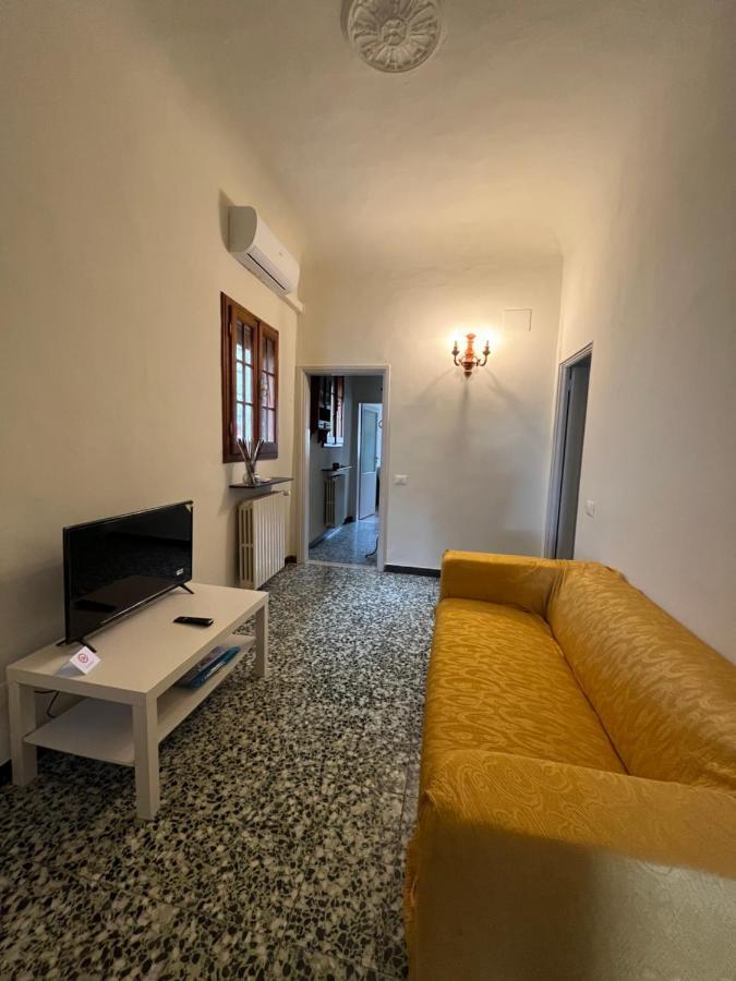 Apartment Dalla Mirella Florenz Exterior foto