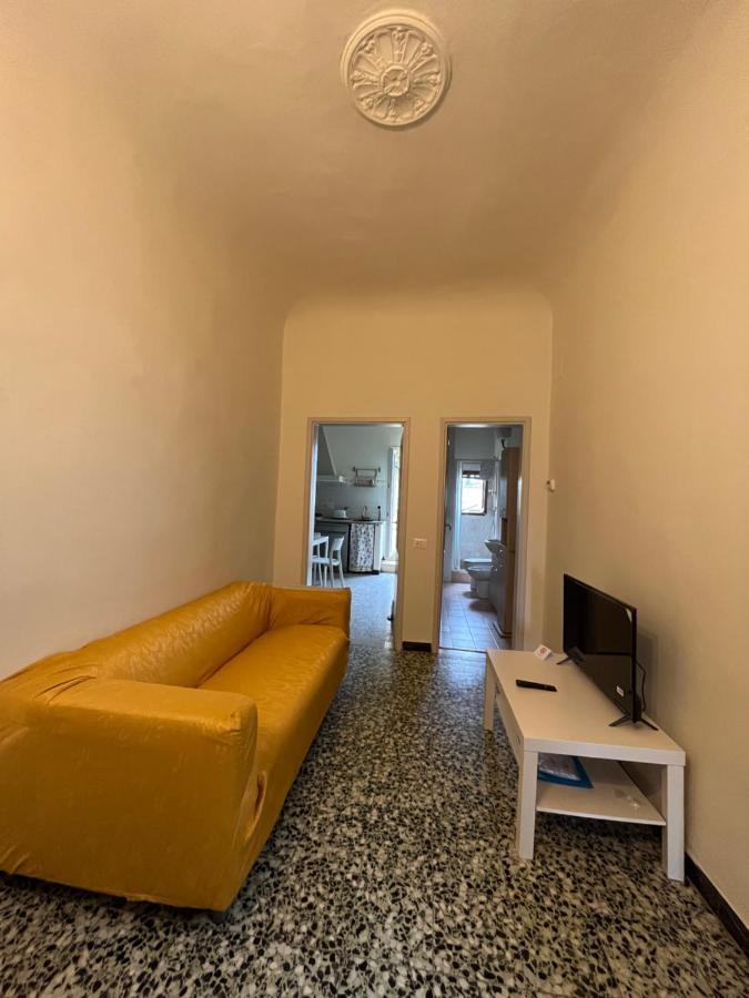 Apartment Dalla Mirella Florenz Exterior foto