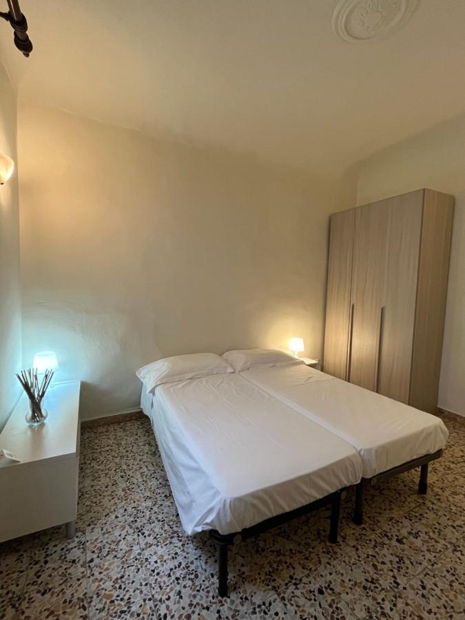 Apartment Dalla Mirella Florenz Exterior foto